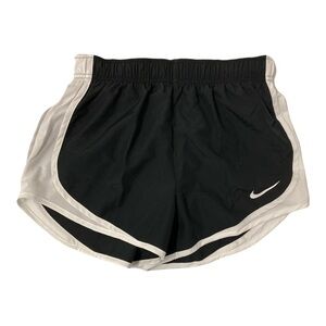 Nike Women’s Tempo Shorts